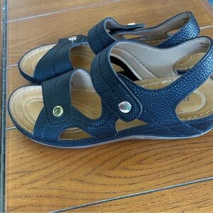 Flex Step Women's Black Comfort Strap Sandals